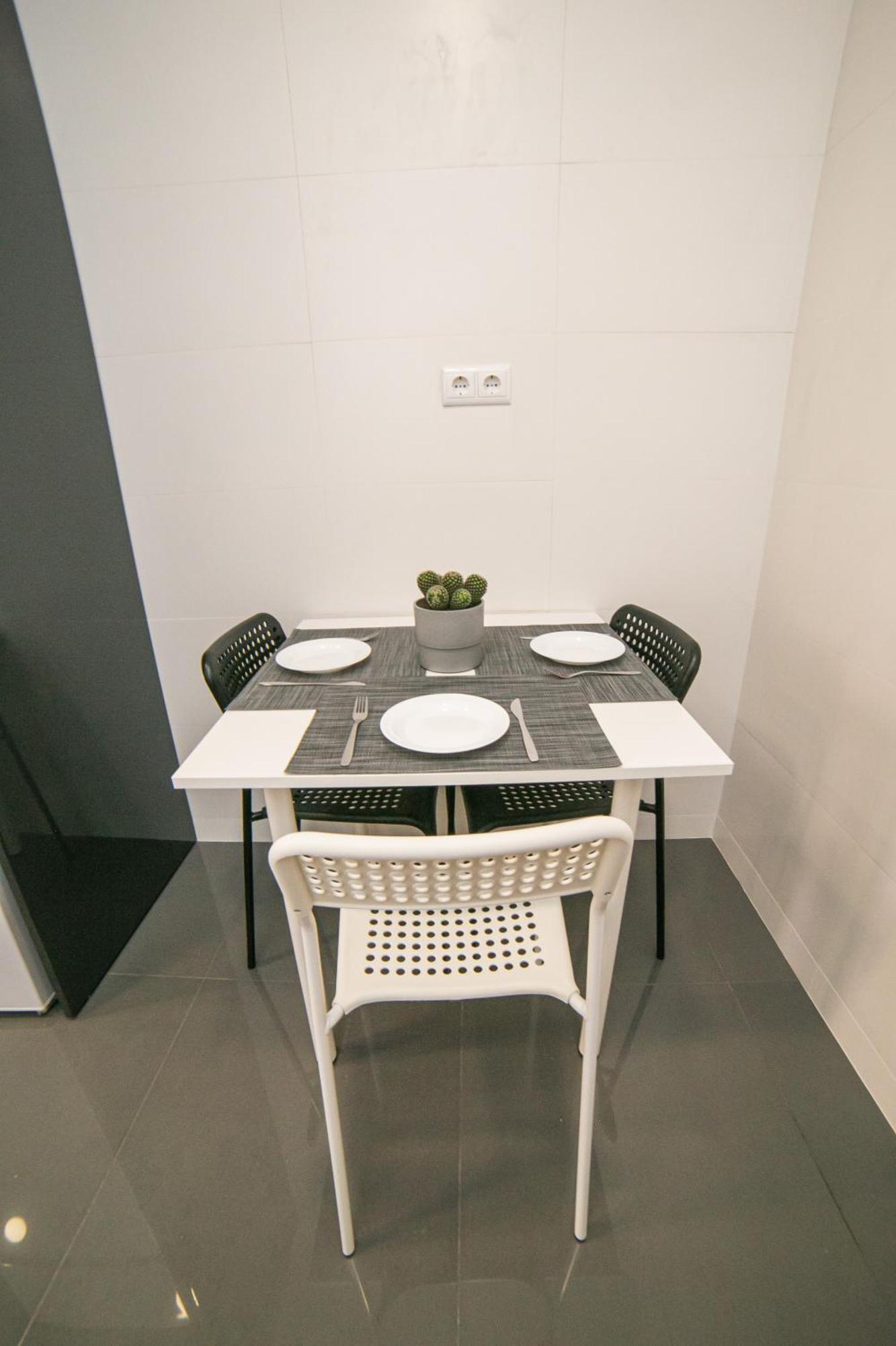 Hostal Luxury And Suites, Ideal For Tourists Lisboa